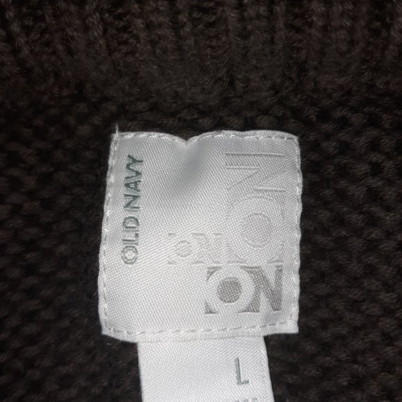 ((Listing#155)) Old Navy Sweater - Picture 4 of 7